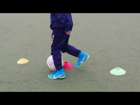 Kinder Fussball Training ( 2 sechser reihen !!)