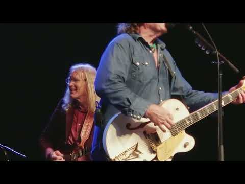 Henry Paul & The Outlaws (Live) Green Grass & High Tide