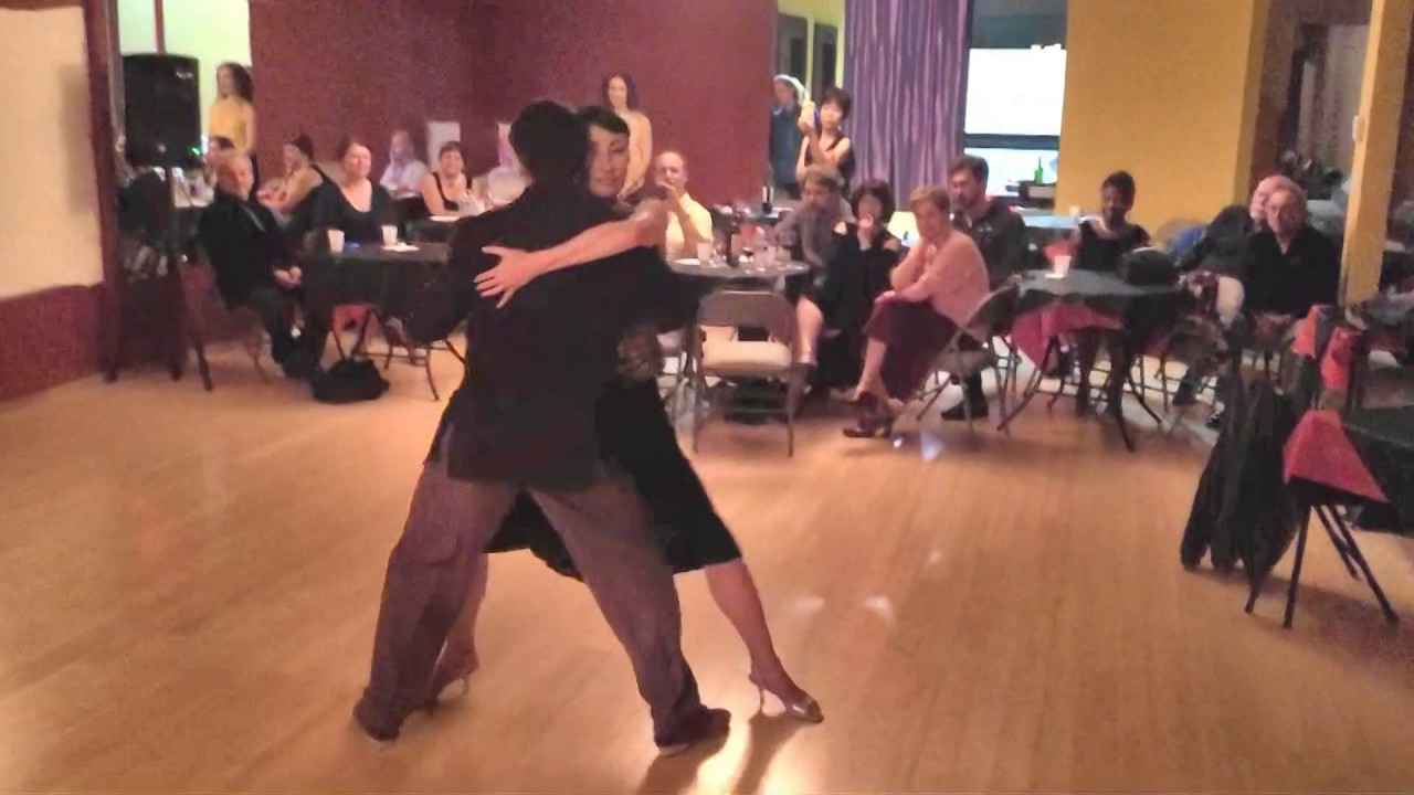 Video thumbnail for Eddy Hernandez & Michelle Lamb, Performing at Milonga El Yeite (2/3)