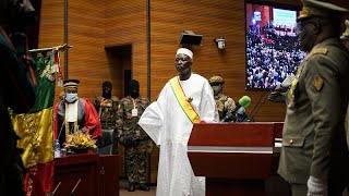 Mali : President in custody