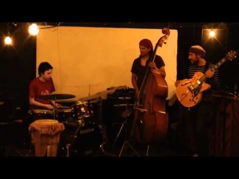 Kike Mendoza Trio