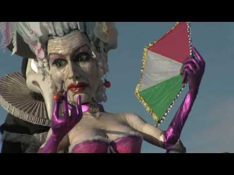 Carnevale di Viareggio 2017 - Un Amore così grande (miniclip)