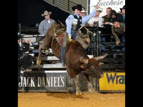 Justin McBride vs Maximus - 03 PBR Atlantic City (91 pts)