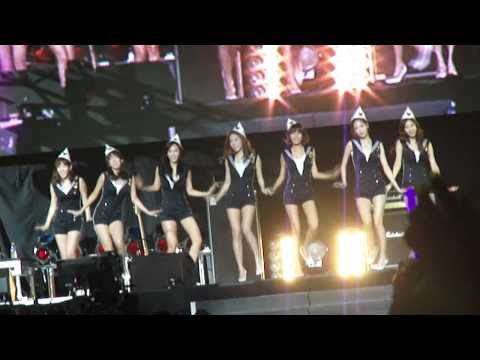 [100904] SM Town Concert in LA - SNSD - Tell Me Your Wish
