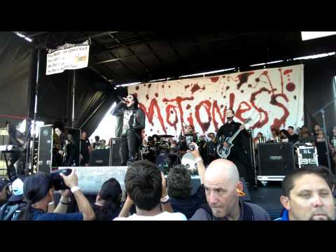 Motionless In White ‘Sick From The Melt’ Vans Warped Tour 2014