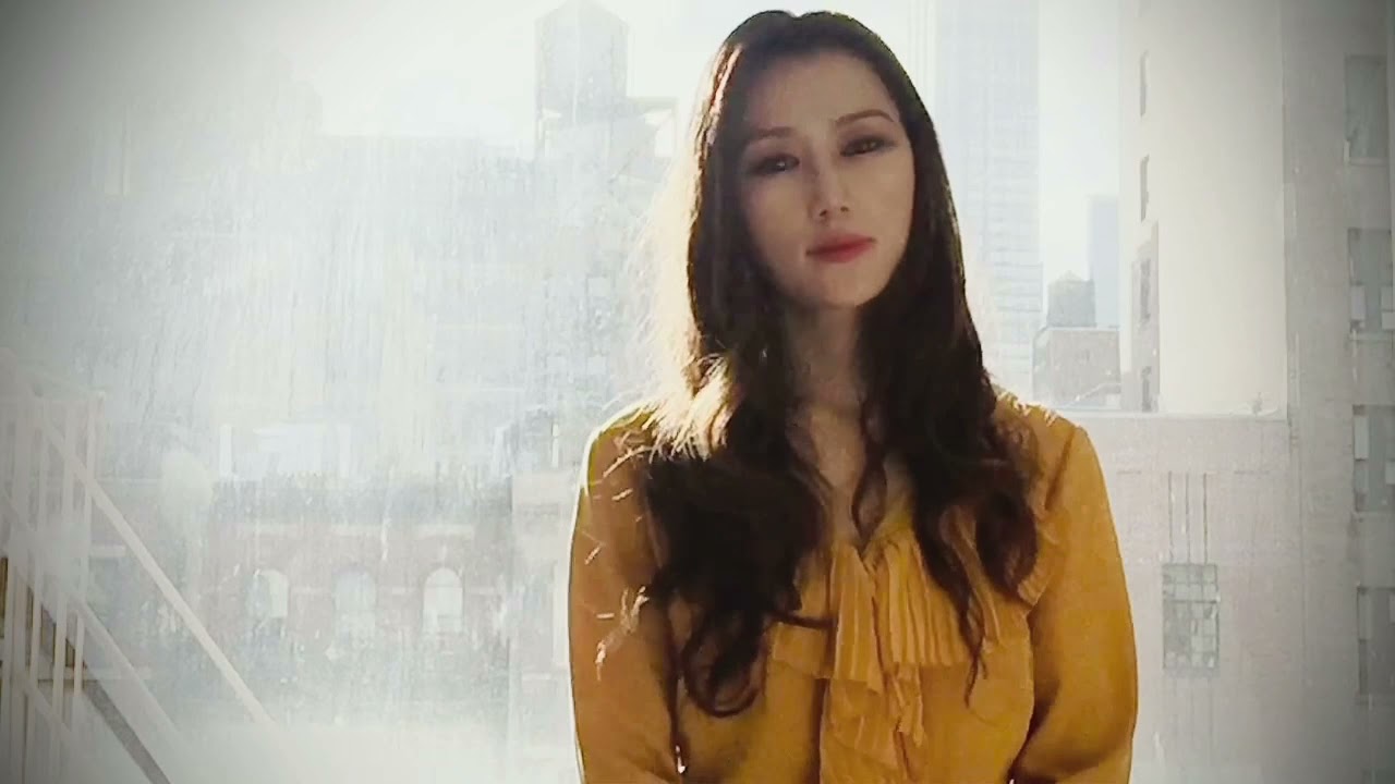 Promotional video thumbnail 2 for Opera, Broadway and Crossover Soprano
