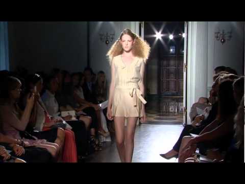 New York Fashion Week: Philosophy di Alberta Ferretti SS 2012 Show