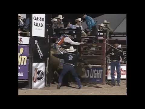 Cody Custer vs Bell Dinger - 00 PBR Laughlin (88.5 pts)