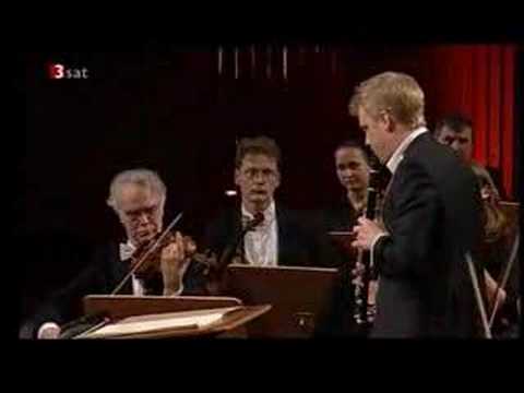 MARTIN FRÖST plays Ave Maria: BACH/GOUNOD