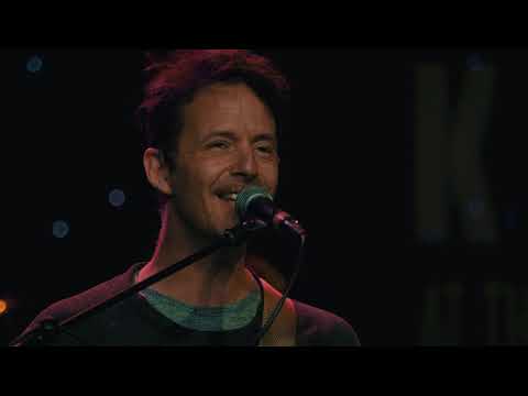 Looks Just Like the Sun - Broken Social Scene