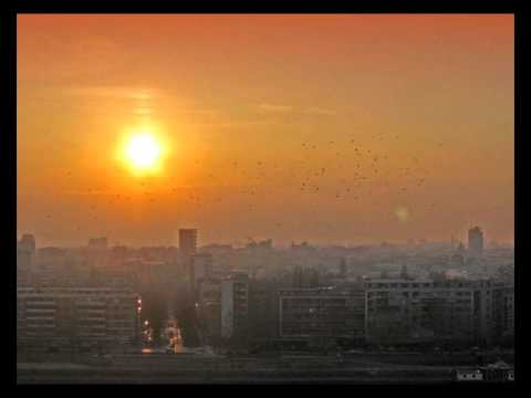 K N O  zivot je igra