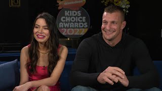 Miranda Cosgrove and Rob Gronkowski on Who They Want SLIMED at Kids&#39; Choice Awards