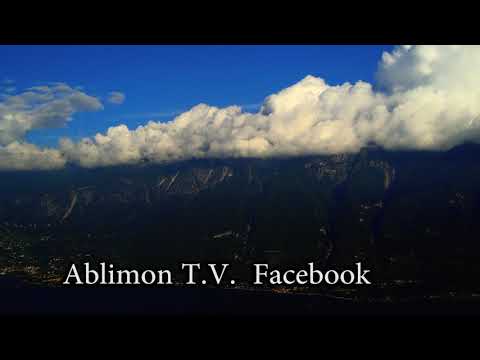 Gargnano Limone Urlaub am Gardasee Wunderschöne Landschaften Sonne Südliche Perle der Alpen