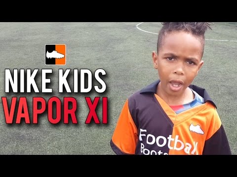 Tekkerz Kid Vapor XI Play Test | Spark Brilliance Jnr Mercurial Football Boots