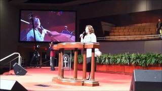 Andrea Helms Performing "Yesterday" Live (@helmsandrea)