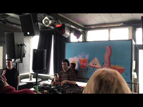 Bruno Schmidt @ Breakfast Club / Café Barge