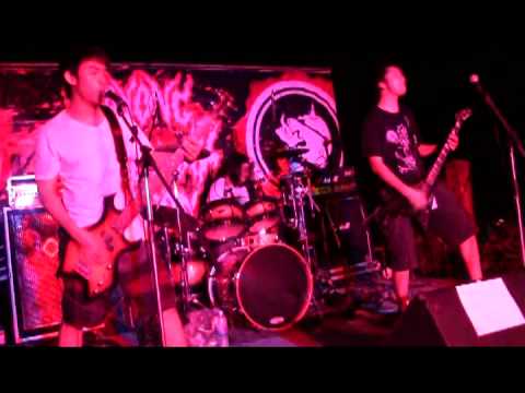 Smallpox Aroma live @ Rayong Neckbreak Season 2013 (part 2 of 3)