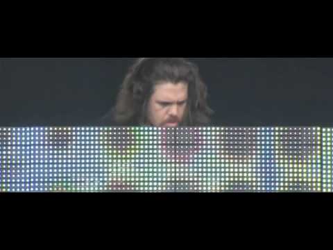 Tommy Trash @ Creamfields (Playing Xantra & David Hopperman - Titan)