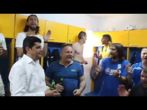 Vasile Iliuță, sărbătorit în vestiarul Dunării!