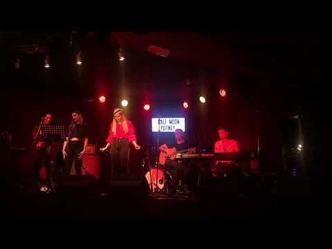 Madalina Lefter-Mala Pata (Original Song)