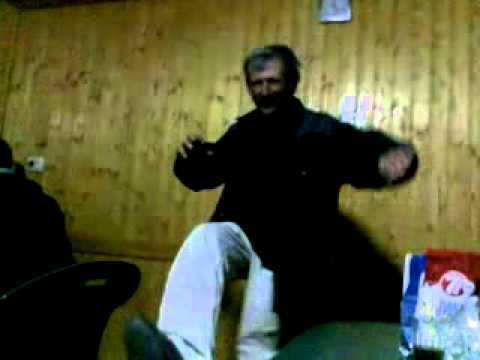 ansamblul folcroric chiot din croitori