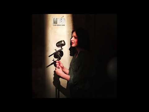 Monika Gruszfeld - Sztuczny Miód