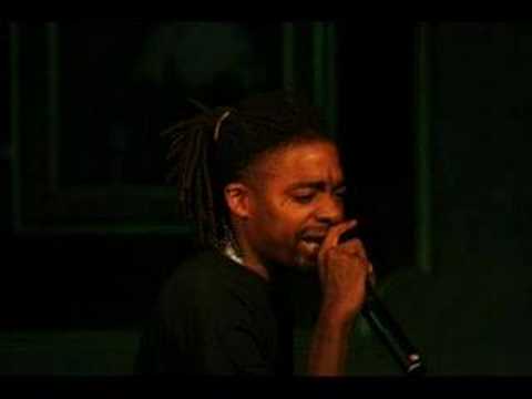 Kempi ft. Viba - Wie zijn ze