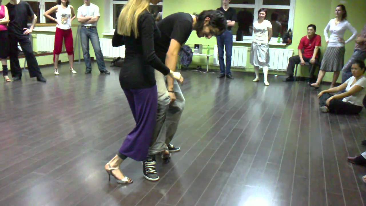 Pedro Farias y Julieta Falivene. Lesson 1 gancho. White tango Festival in Moscow 2010.