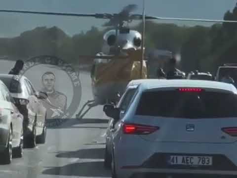 İzmir'de trafiğin ortasına inen gizemli helikopter, bir kişiyi alıp  uzaklaştı - Medya Ankara Haber Portalı