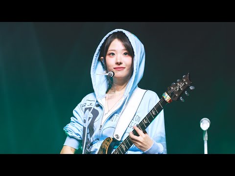 [4K]260103 QWER HINA 히나 @ QWER 1ST WORLD TOUR [ROCKATION] in MACAU - 자유선언 직캠