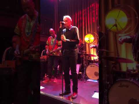 Ain’t No Love In The Heart Of The City - The Staks band featuring Steve Overland (FM)