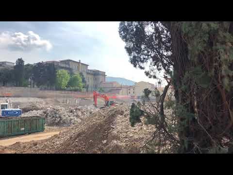 Prato - I lavori di abbattimento dell’ex Misericordia e Dolce (04.05.21)