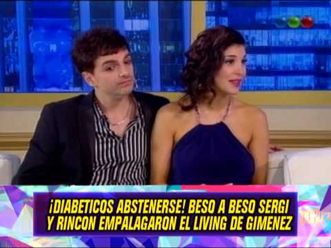 RINCON Y ALE SERGI A LOS BESOS EN EL LIVING DE SUSANA - 28-11-14