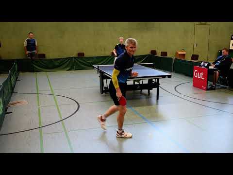 Martin Biolek - Tobias Amtenbrink ( TTG Niederkassel ) am 05.09.2020: 8:11, 11:5, 11:4 und 11:5
