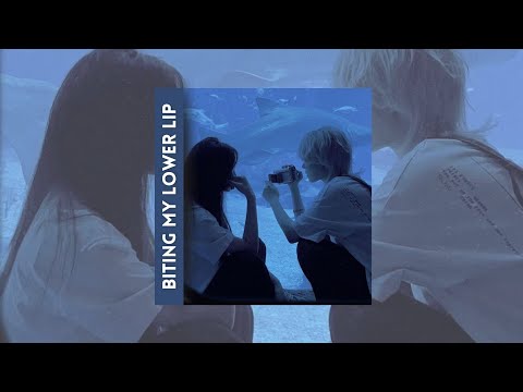 Biting My Lower Lip (아랫입술 물고) - Yang Muze (杨沐泽) Cover | Speed Up