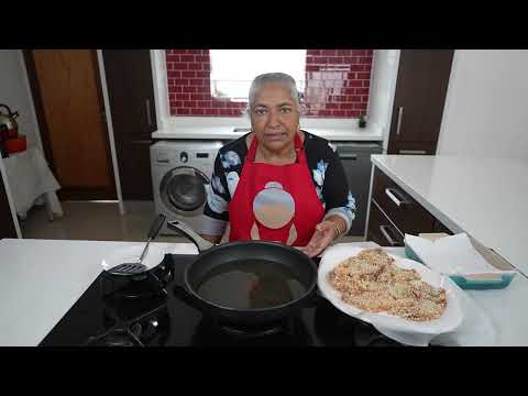 Making crumbed lamb chops - delicious as a starter or for finger food platter