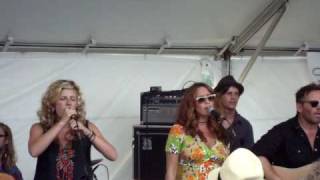 Jessie Baylin &amp; Courtney Jaye at Bonnaroo 2010