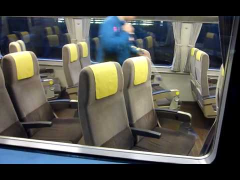 JR Kyoto Station - Train's Revolving Seats