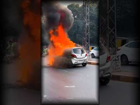 Ban this car from Pakistani 🇵🇰 roads by Suneel Munj ft. Bilal Munir | #ytshorts #trending