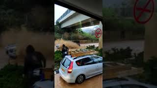 גם העיר רחובות זכתה למנת גשם מכובדת: אזור פארק המדע הוצף - התמונה מוצגת ישירות מתוך אתר האינטרנט יוטיוב. זכויות היוצרים בתמונה שייכות ליוצרה. קישור קרדיט למקור התוכן נמצא בתוך דף הסרטון