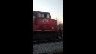 preview picture of video 'Canadian national freight stopping in Osyka ,ms'
