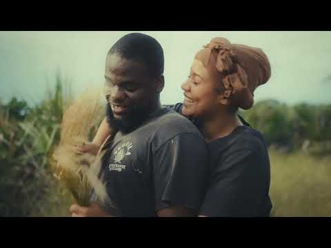 Button Rose and Jaci Distribui 