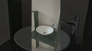 2 BHK Flat for Sale in Vile Parle East, Mumbai