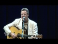 VINCE GILL "PULLS" NO PUNCHES FOR GUITAR SLINGER