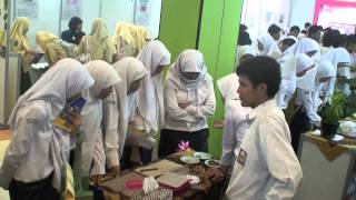 preview picture of video 'International Exhibition for Young Inventors (IEYI) 2007 in Yogyakarta'