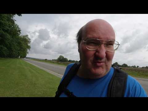 MongoTV_3375 - English Vlog_0189 - I Have a Small Walk