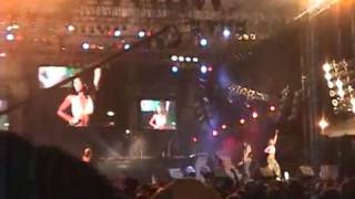 Kelly Rowland - trechos de &quot;Can&#39;t Nobody&quot; no Sumfest 2003.