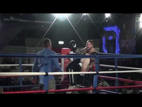 Jonny Abbot v Jamie Heishman