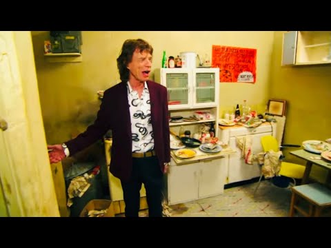 The Rolling Stones React to Visiting Their Messy First Apartment