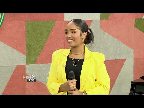 Regina-Lee Thompson performs 'Sweet Skin Lips'